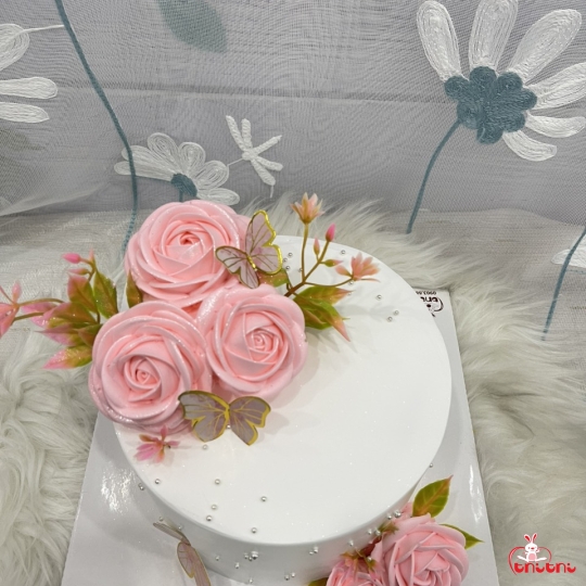 Bánh kem sữa tươi 81