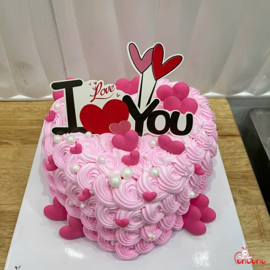 Bánh kem hình tim 4
